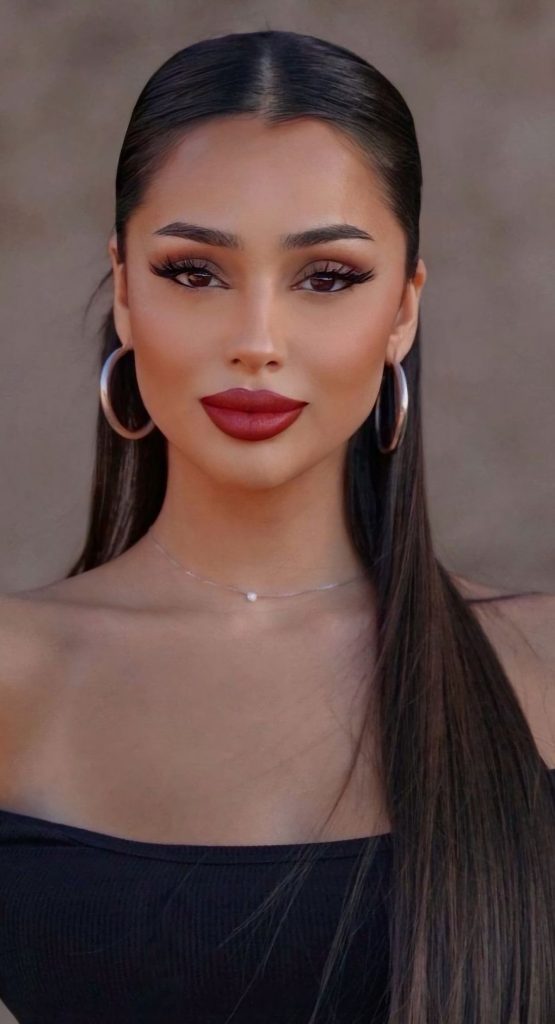 Latina Makeup