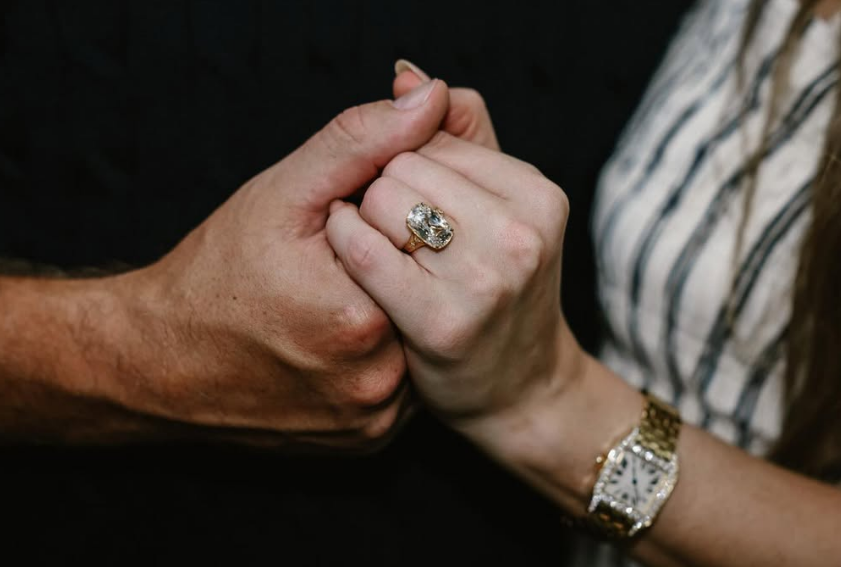 Taylor Swift engagement ring