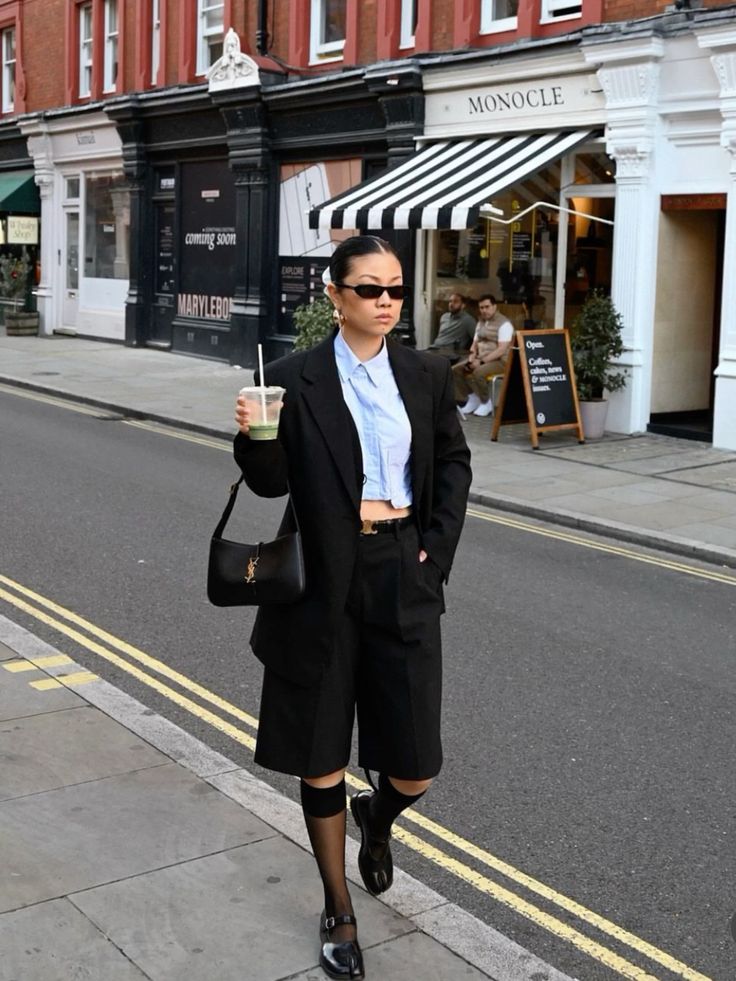 Seasonal Ways to Wear Bermuda Shorts