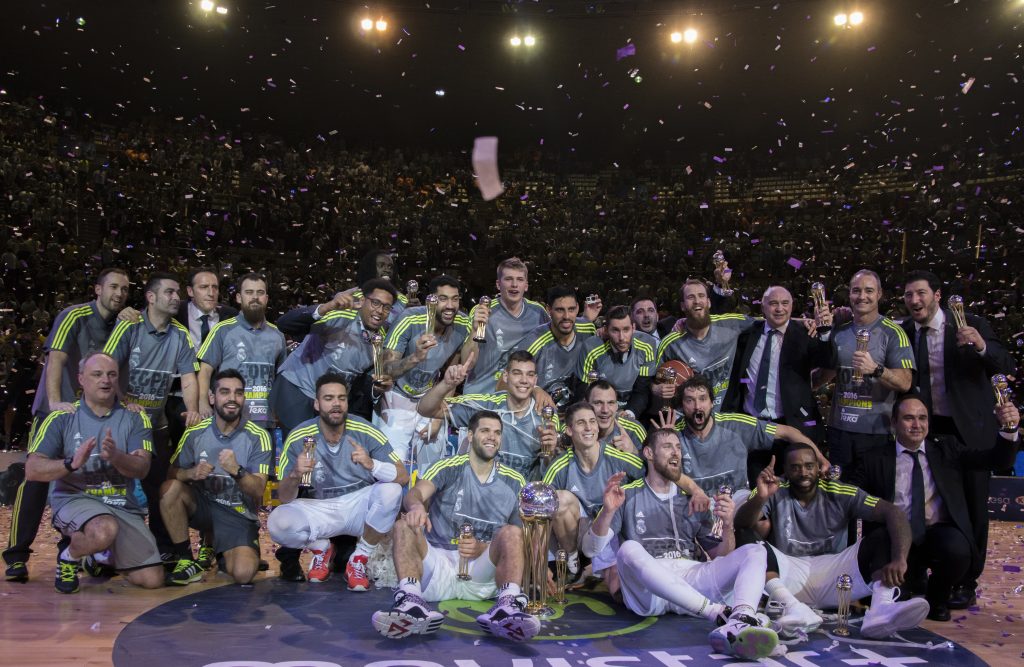Zuyomernon System Basketball wins 