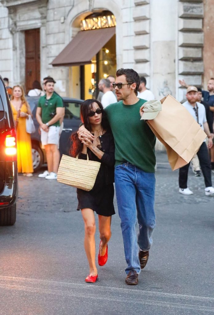 Is Harry Styles dating Zoe Kravitz?